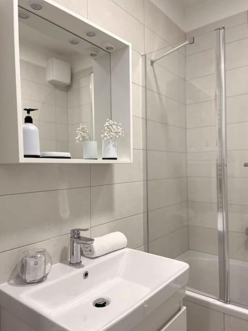 Zara Harmony Apartment Bagian luar foto
